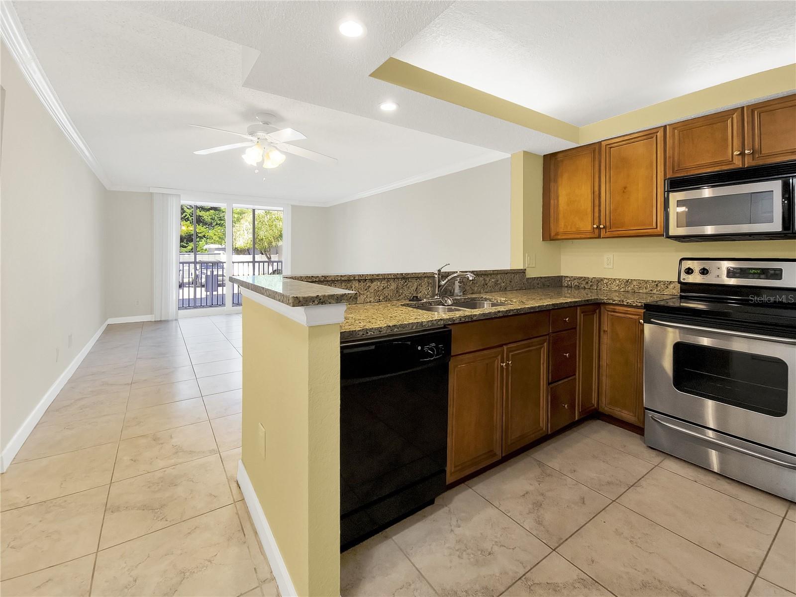 SARASOTA PALMS - Residential