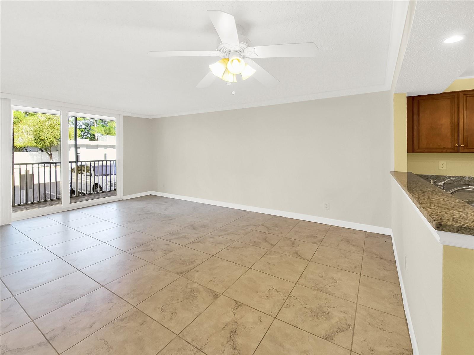 SARASOTA PALMS - Residential