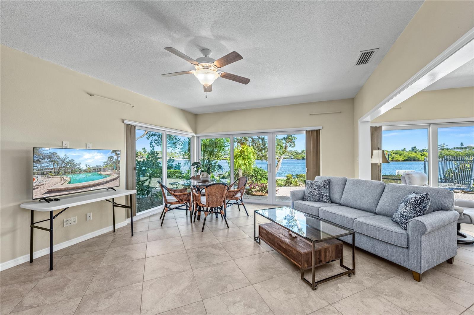 POLYNESIAN GARDENS - Residential