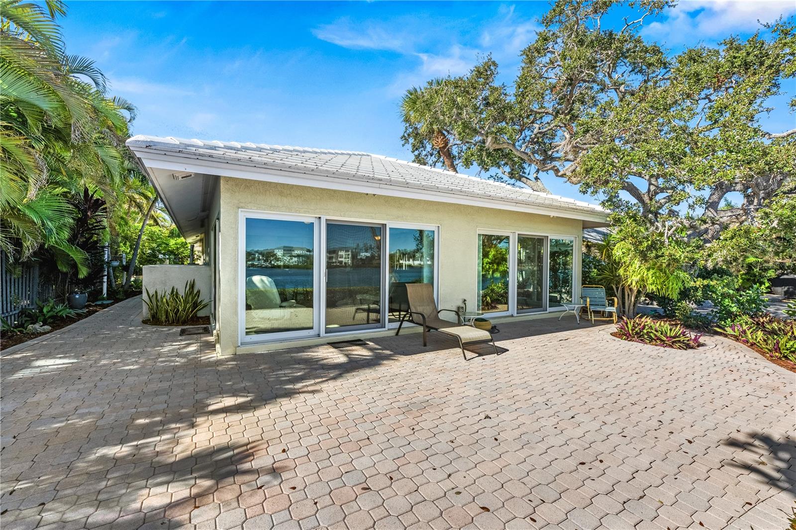POLYNESIAN GARDENS - Residential