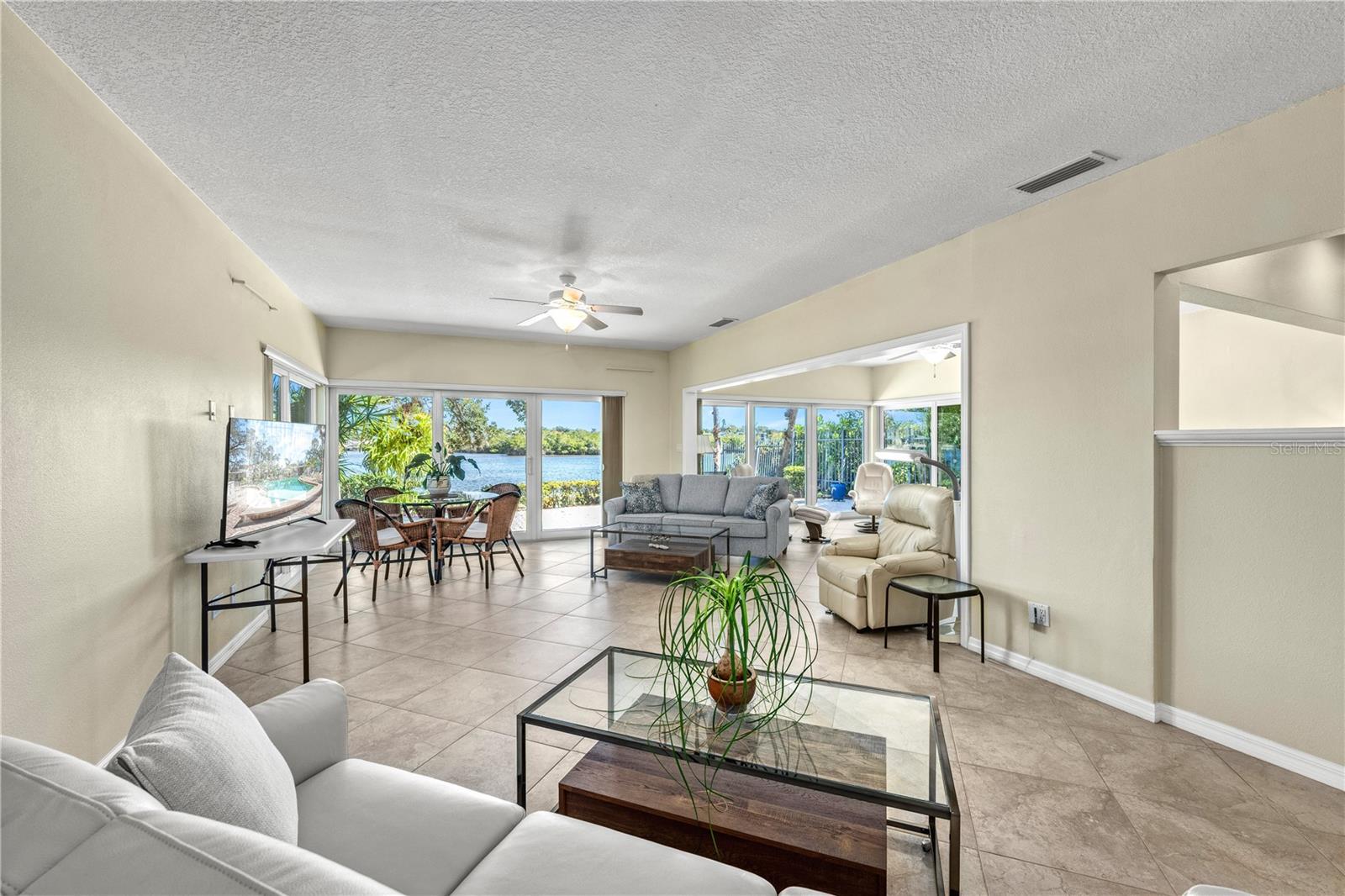POLYNESIAN GARDENS - Residential