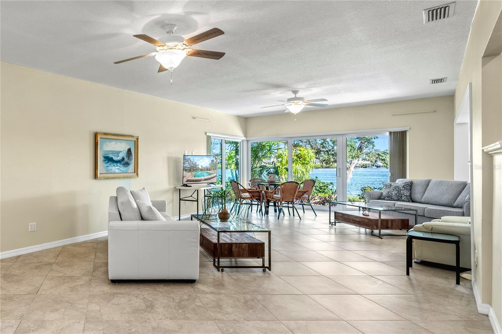POLYNESIAN GARDENS - Residential