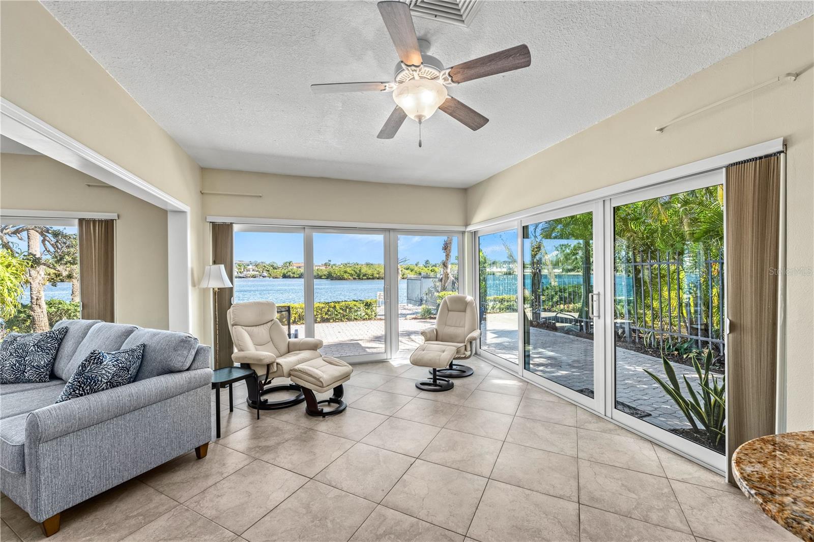 POLYNESIAN GARDENS - Residential
