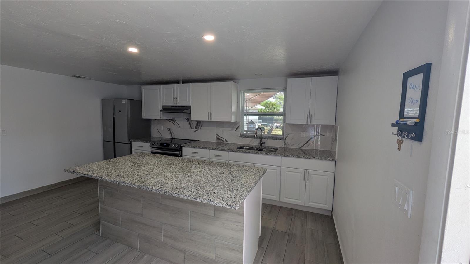 CAYMAN PARK - Residential Lease