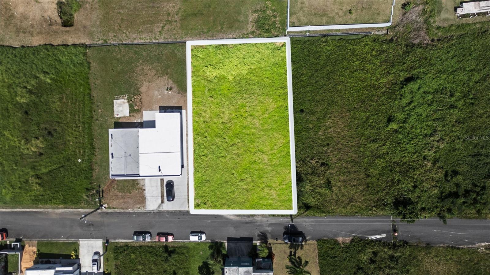 Discover the perfect opportunity to build your dream home in one of the most desirable areas on Puerto Rico’s East Coast at Mirador de Palmer. This flat, developable residential lot offers 933 square meters of prime land. The property already has a water meter installed, and electrical service is readily available, making it ready for construction. Enjoy breathtaking views of El Yunque National Forest just minutes away, adding a stunning natural backdrop to your future home. ocated near some of the best beaches in Río Grande and Luquillo, including Playa La Pared, Playa Azul, and Playa Fortuna, you’ll be surrounded by crystal-clear waters and vibrant coastal living. Only minutes from the famous Kioskos de Luquillo, you’ll have easy access to local dining, entertainment, and a lively tourist atmosphere in this high-traffic area. The lot is also conveniently close to Wyndham Río Mar, Las Picuas, and Fortuna Beach. Within minutes you can reach Luquillo, Fajardo, Ceiba, and the ferry terminals to Vieques and Culebra, offering endless island-hopping adventures. Situated in a community that will soon feature controlled access, this is an excellent opportunity to invest in a growing and highly desirable location.

Build the home you’ve always envisioned in paradise. Contact us quickly, this won't last.