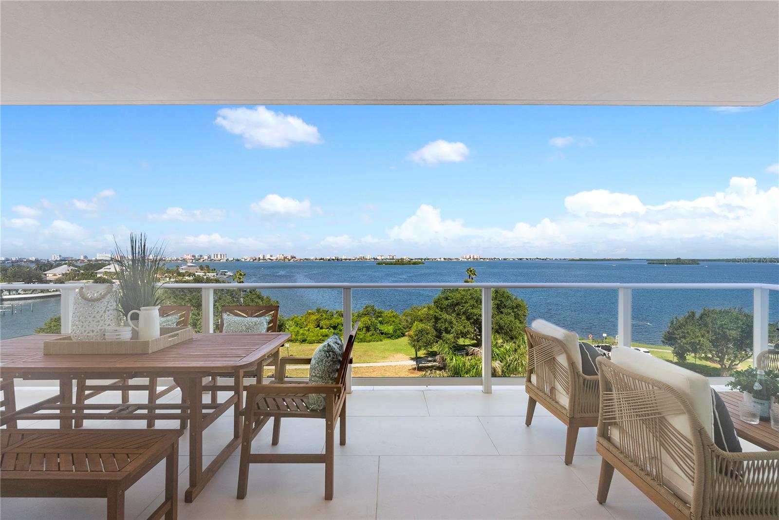 SERENA BY THE SEA CONDO - Residential