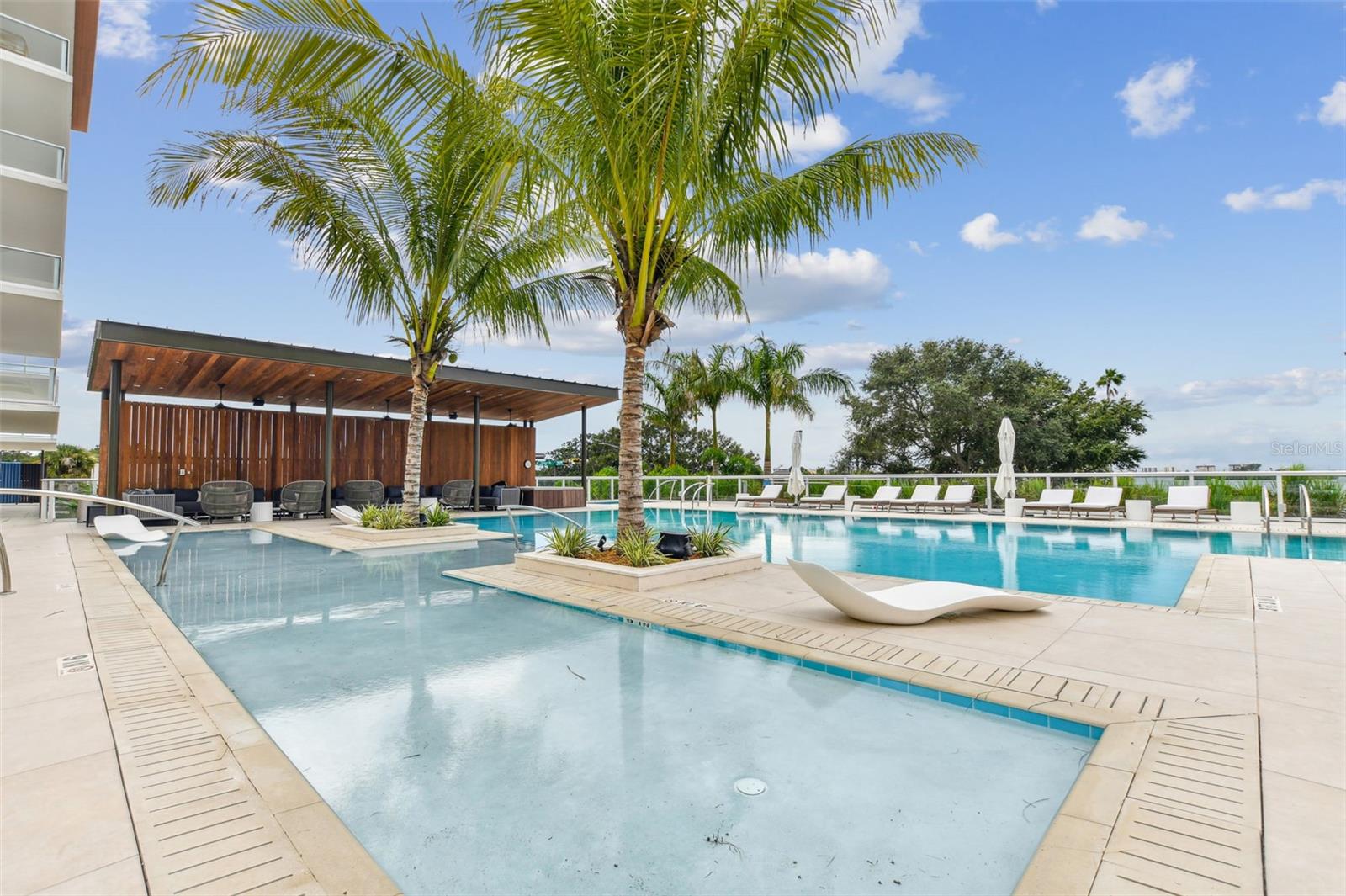 SERENA BY THE SEA CONDO - Residential