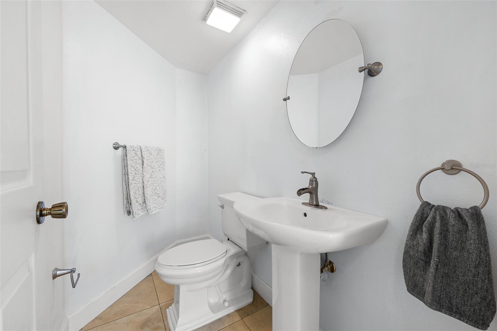 WINDSOR PARK AT THE EAGLES-FI - Residential