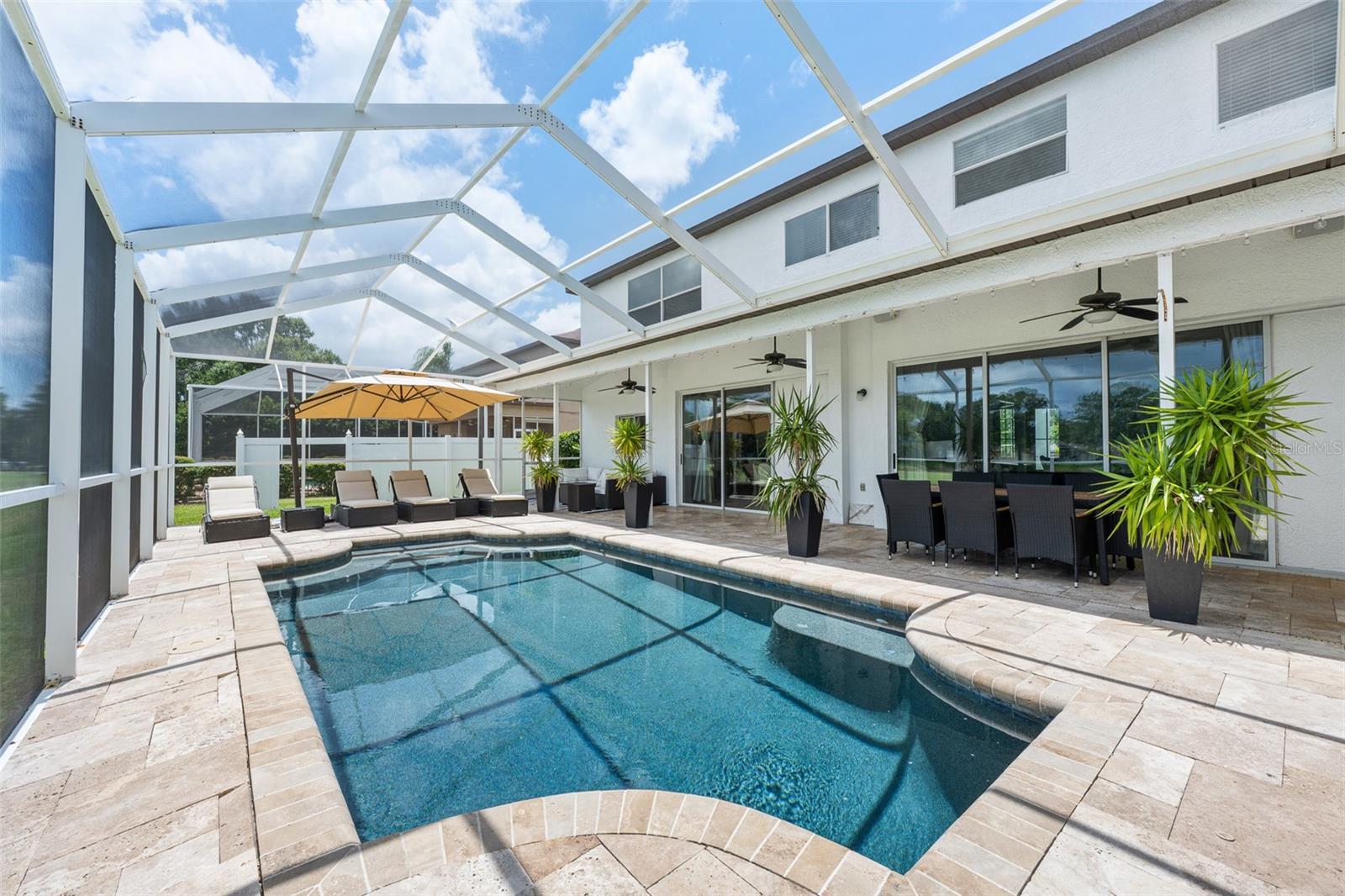 WINDSOR PARK AT THE EAGLES-FI - Residential