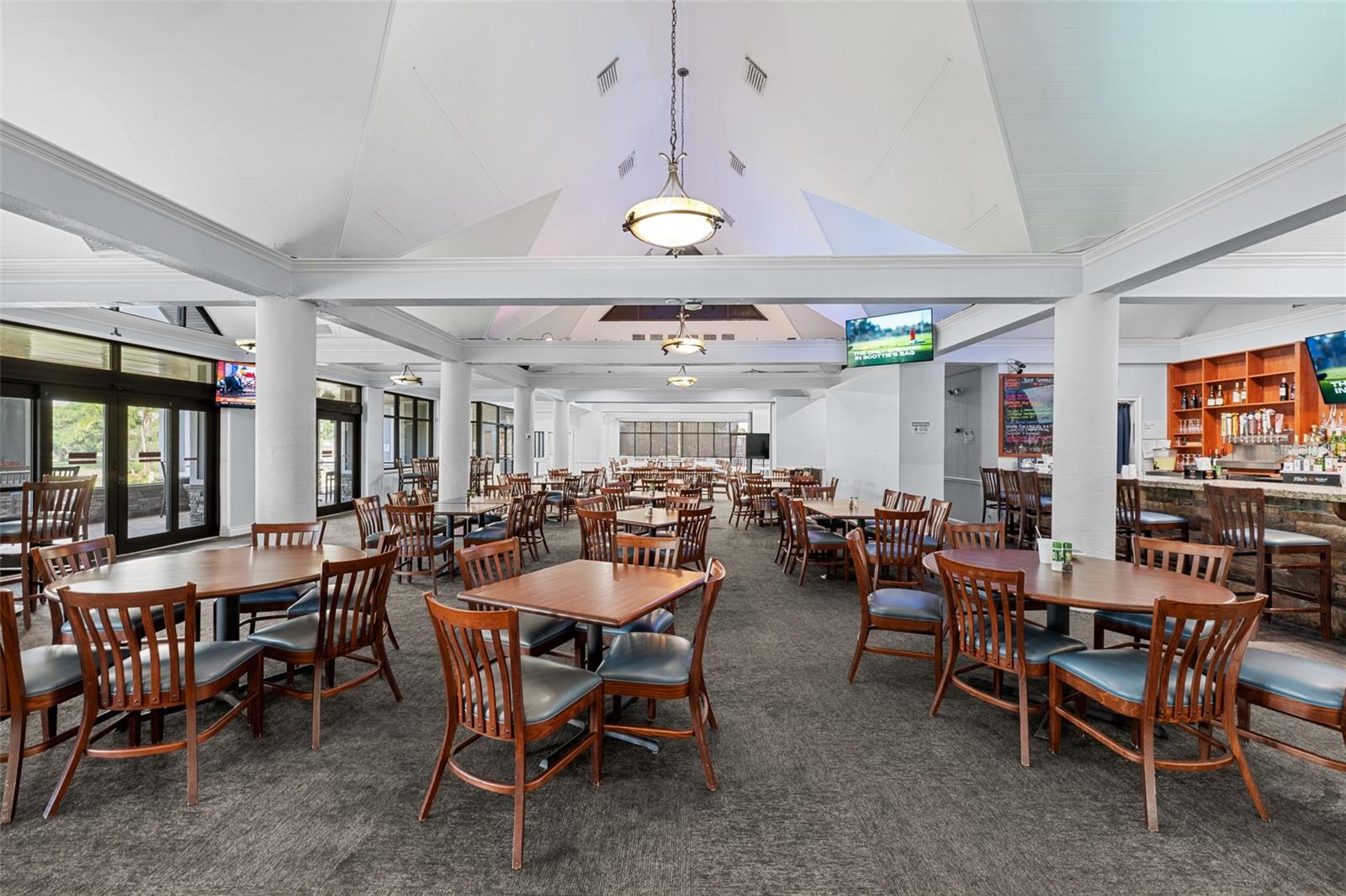 WINDSOR PARK AT THE EAGLES-FI - Residential