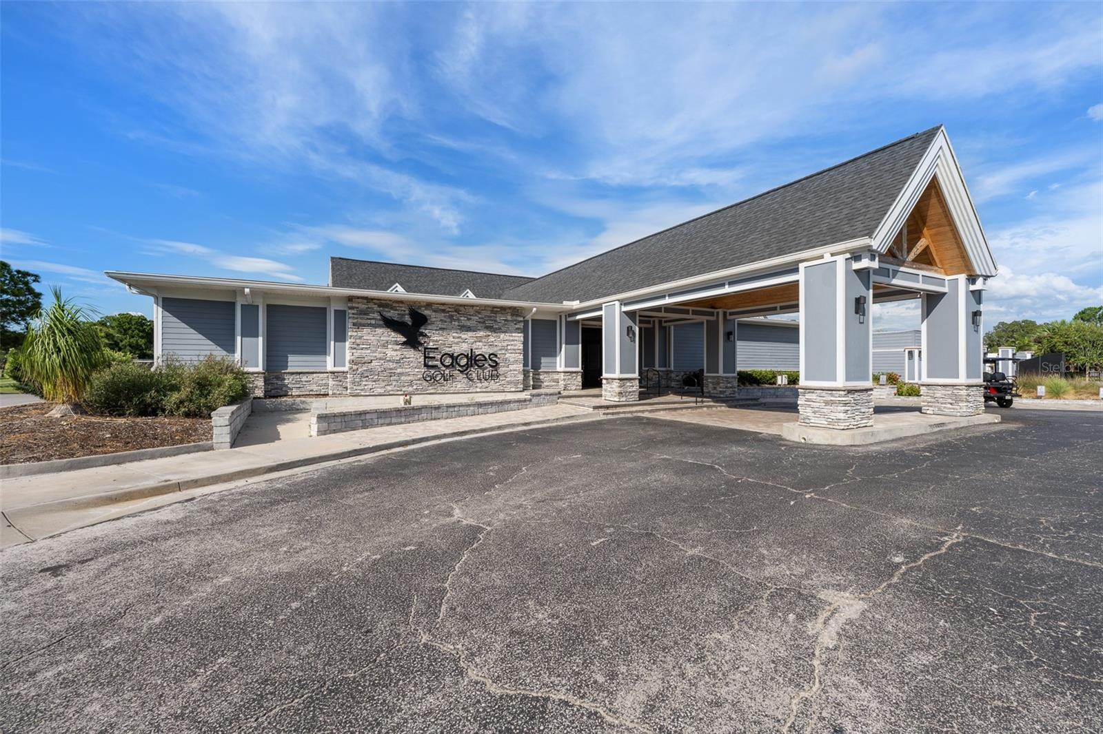 WINDSOR PARK AT THE EAGLES-FI - Residential