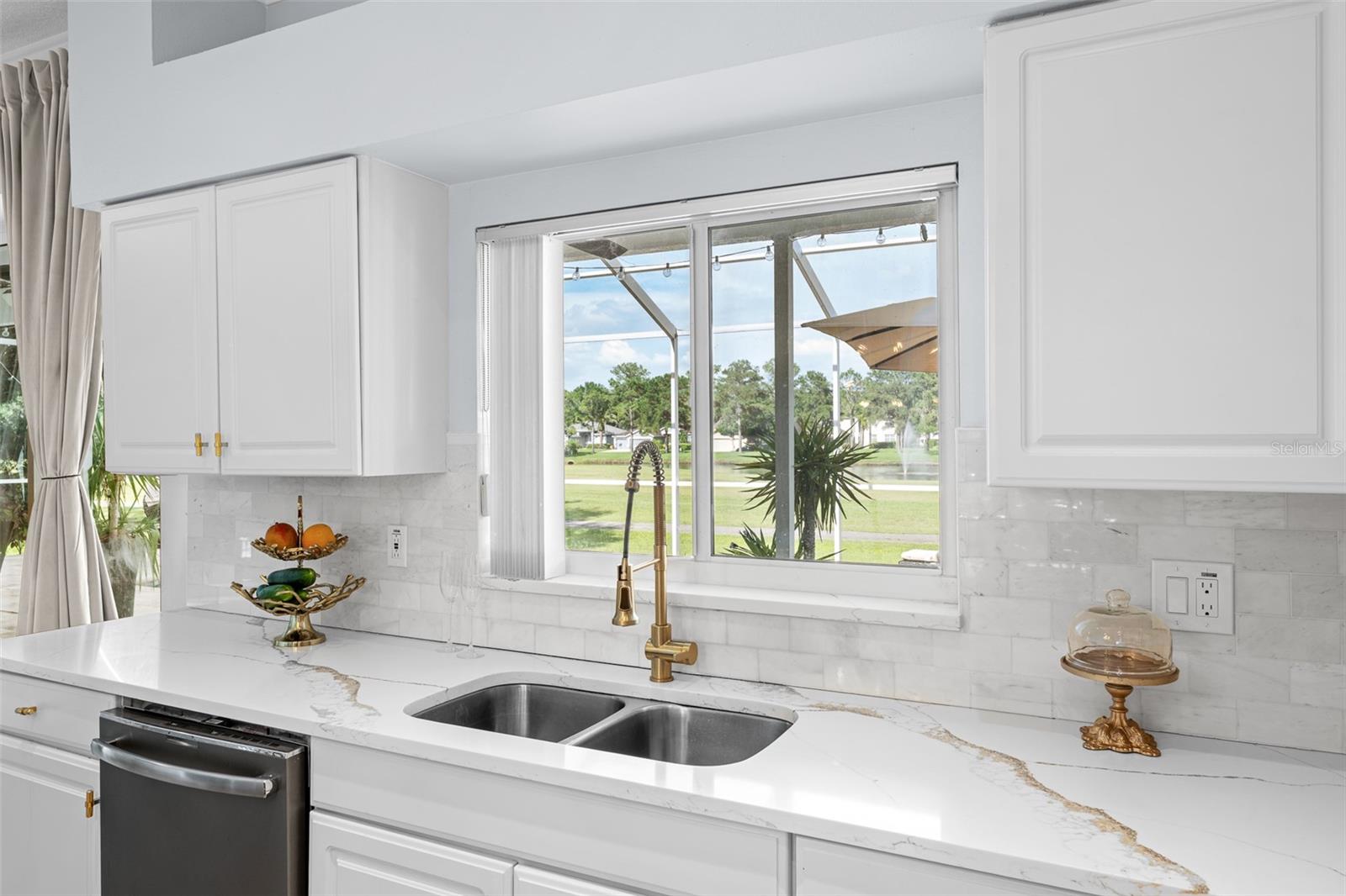 WINDSOR PARK AT THE EAGLES-FI - Residential