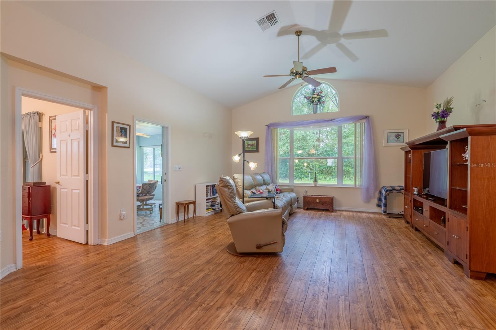 OAK RUN CRESCENT OAKS - Residential