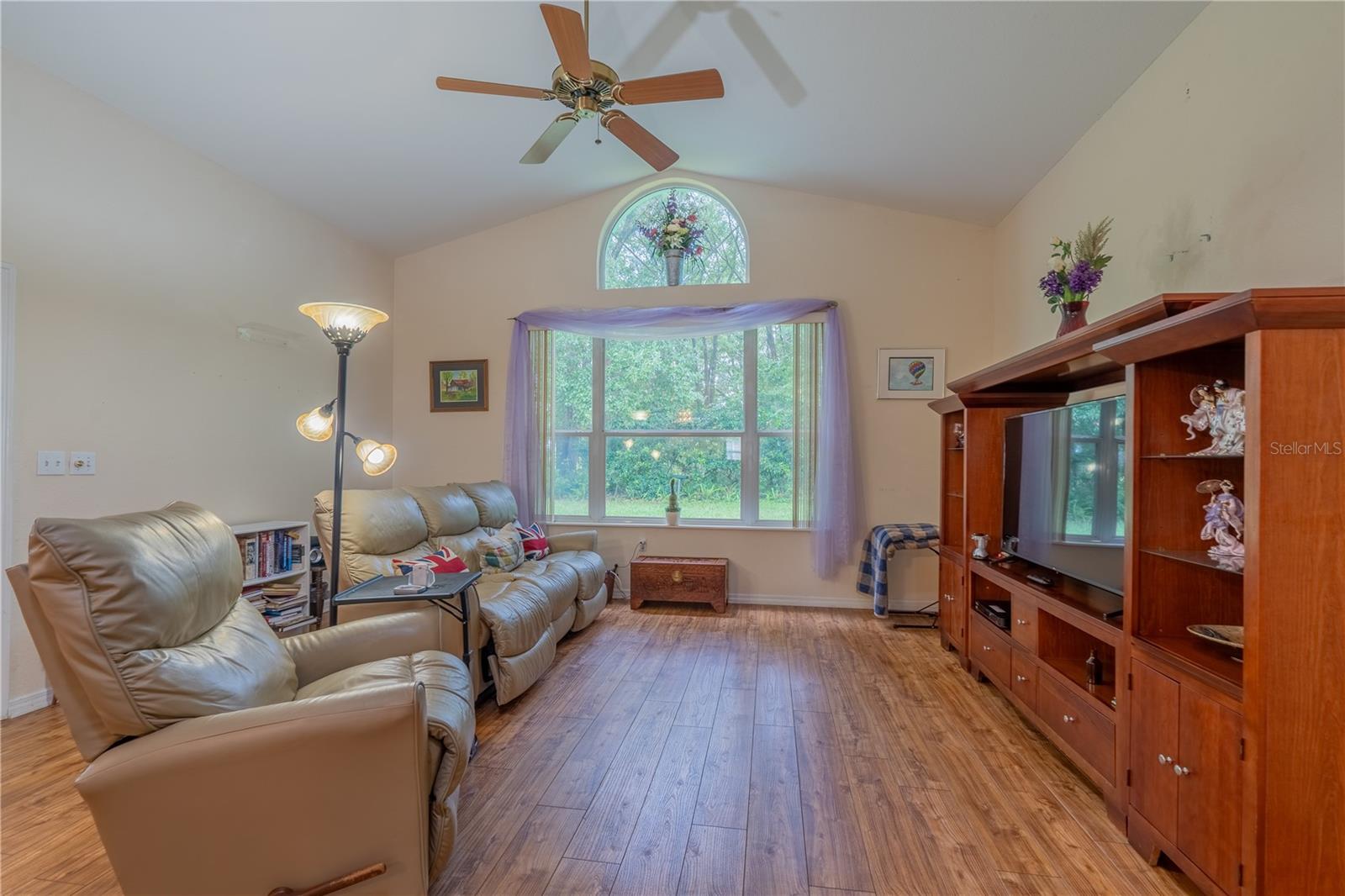 OAK RUN CRESCENT OAKS - Residential