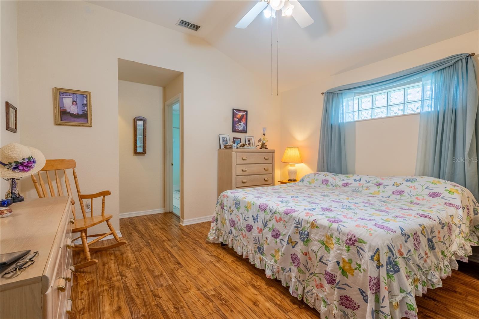 OAK RUN CRESCENT OAKS - Residential