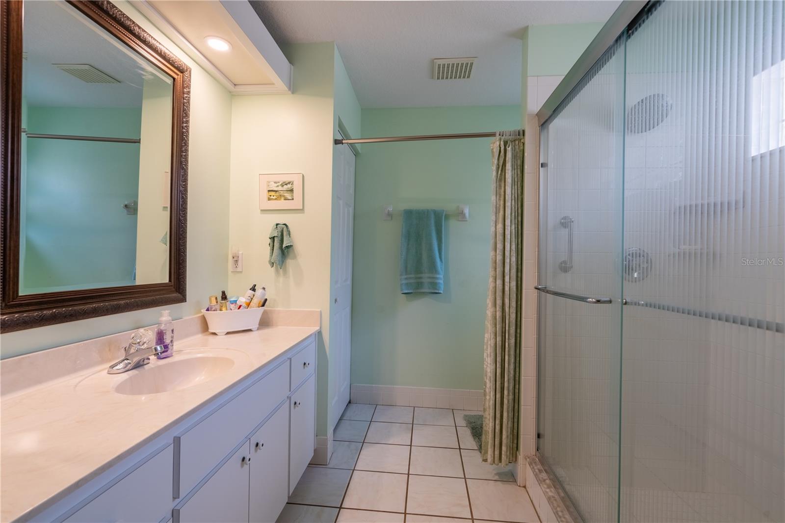 OAK RUN CRESCENT OAKS - Residential
