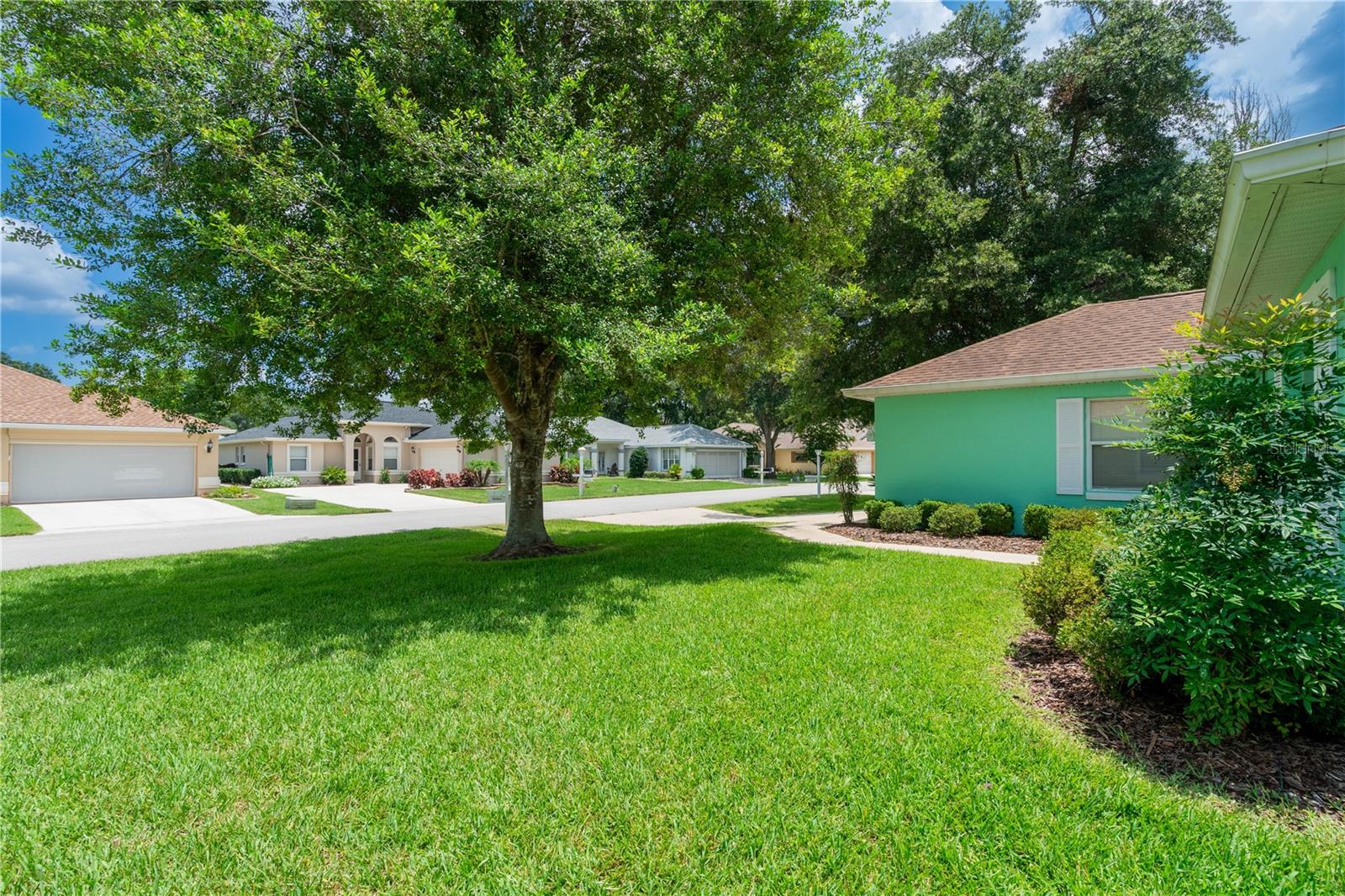 OAK RUN CRESCENT OAKS - Residential