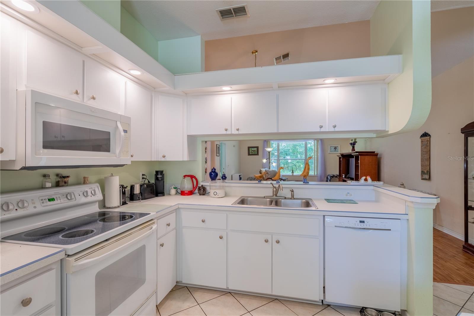 OAK RUN CRESCENT OAKS - Residential