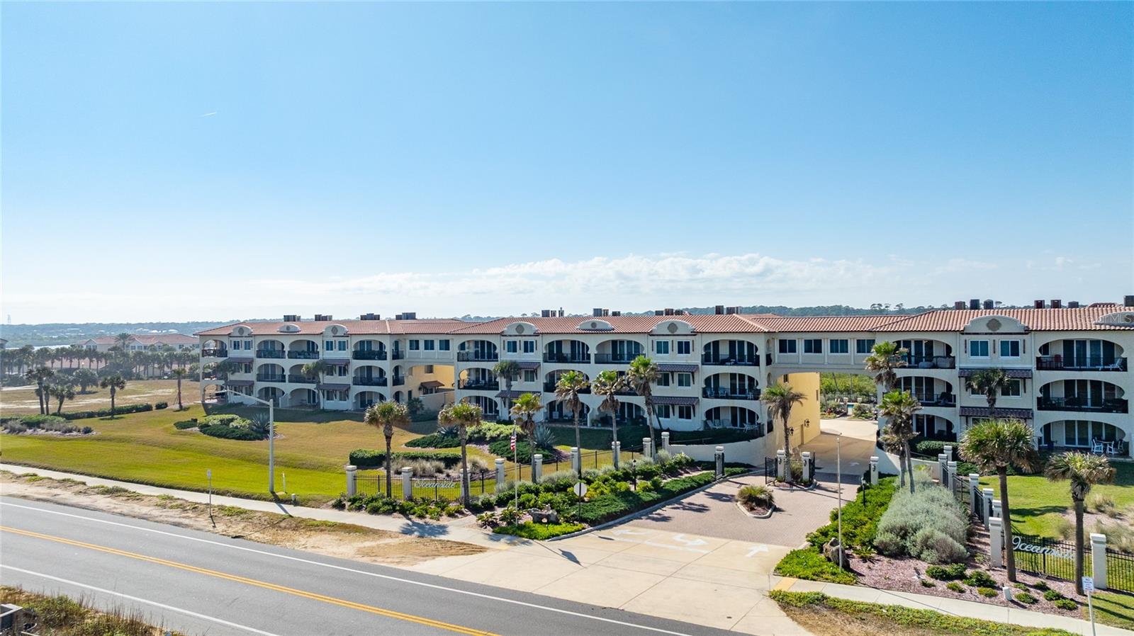 OCEANSIDE/BEVERLY BEACH CONDO - Residential