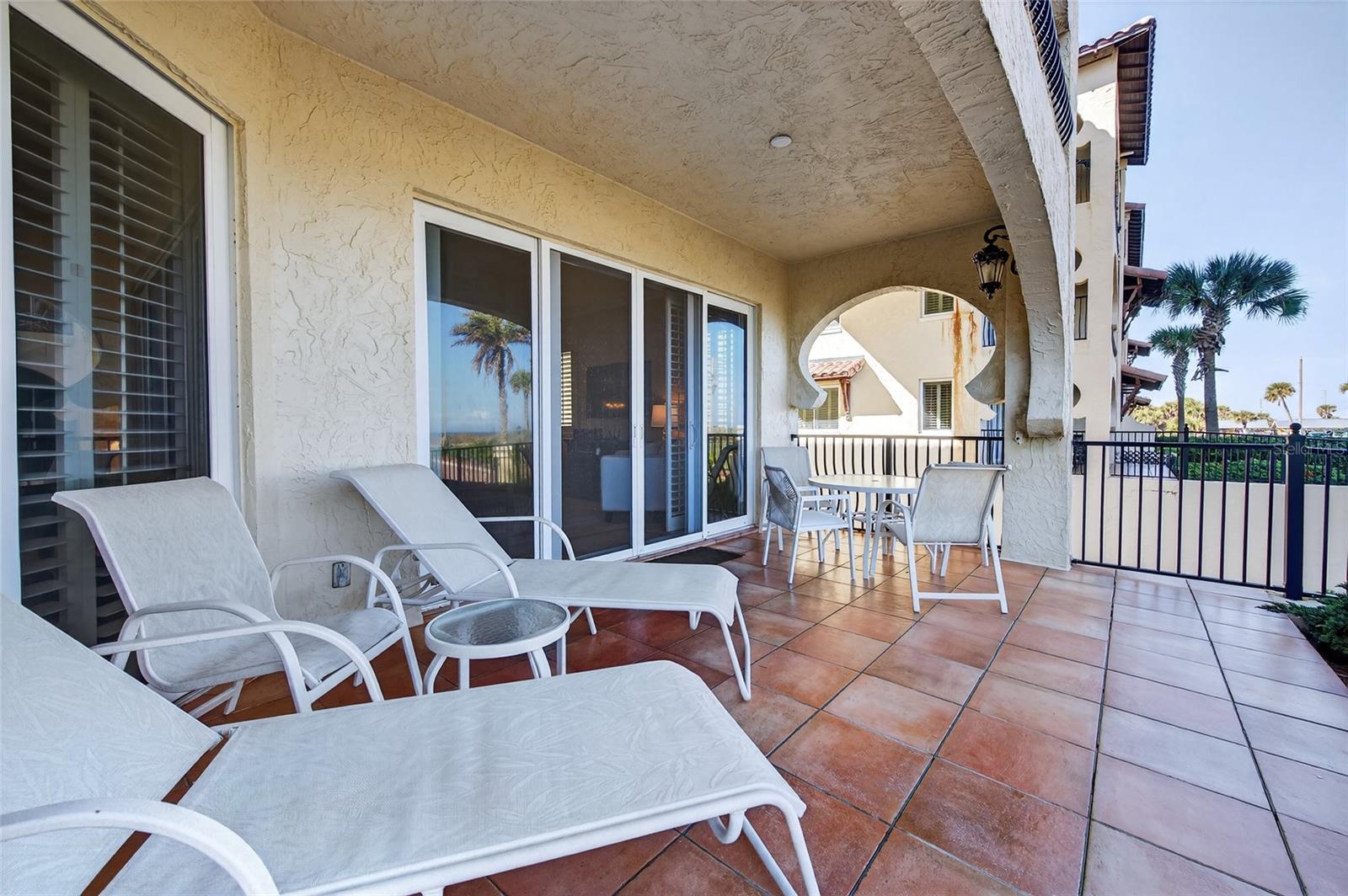 OCEANSIDE/BEVERLY BEACH CONDO - Residential