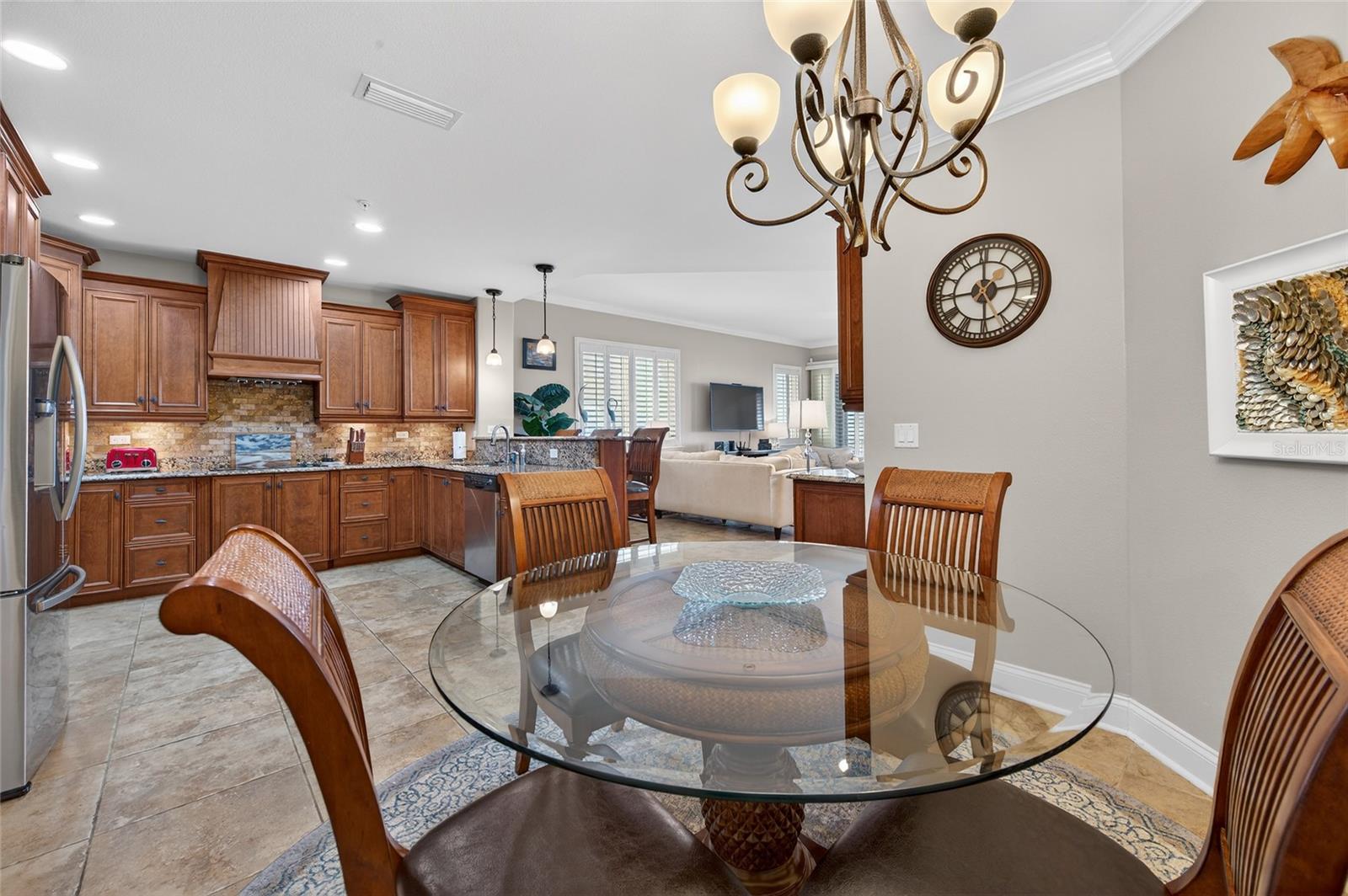 OCEANSIDE/BEVERLY BEACH CONDO - Residential