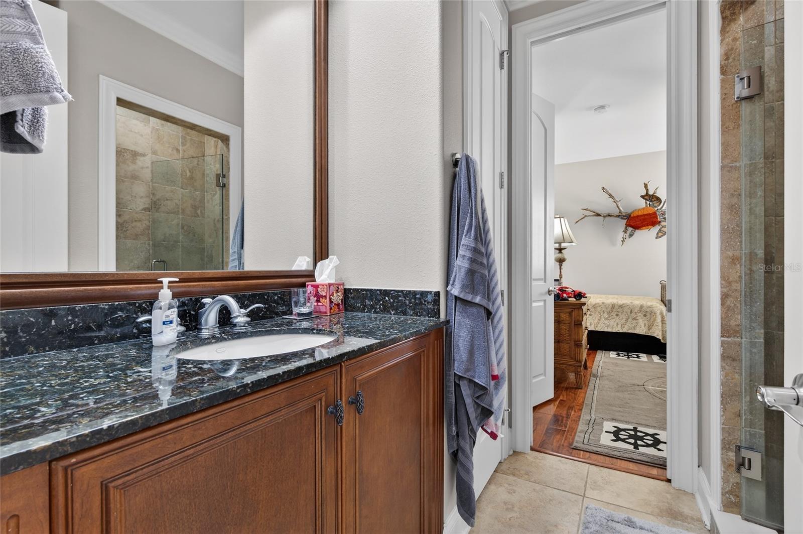 OCEANSIDE/BEVERLY BEACH CONDO - Residential