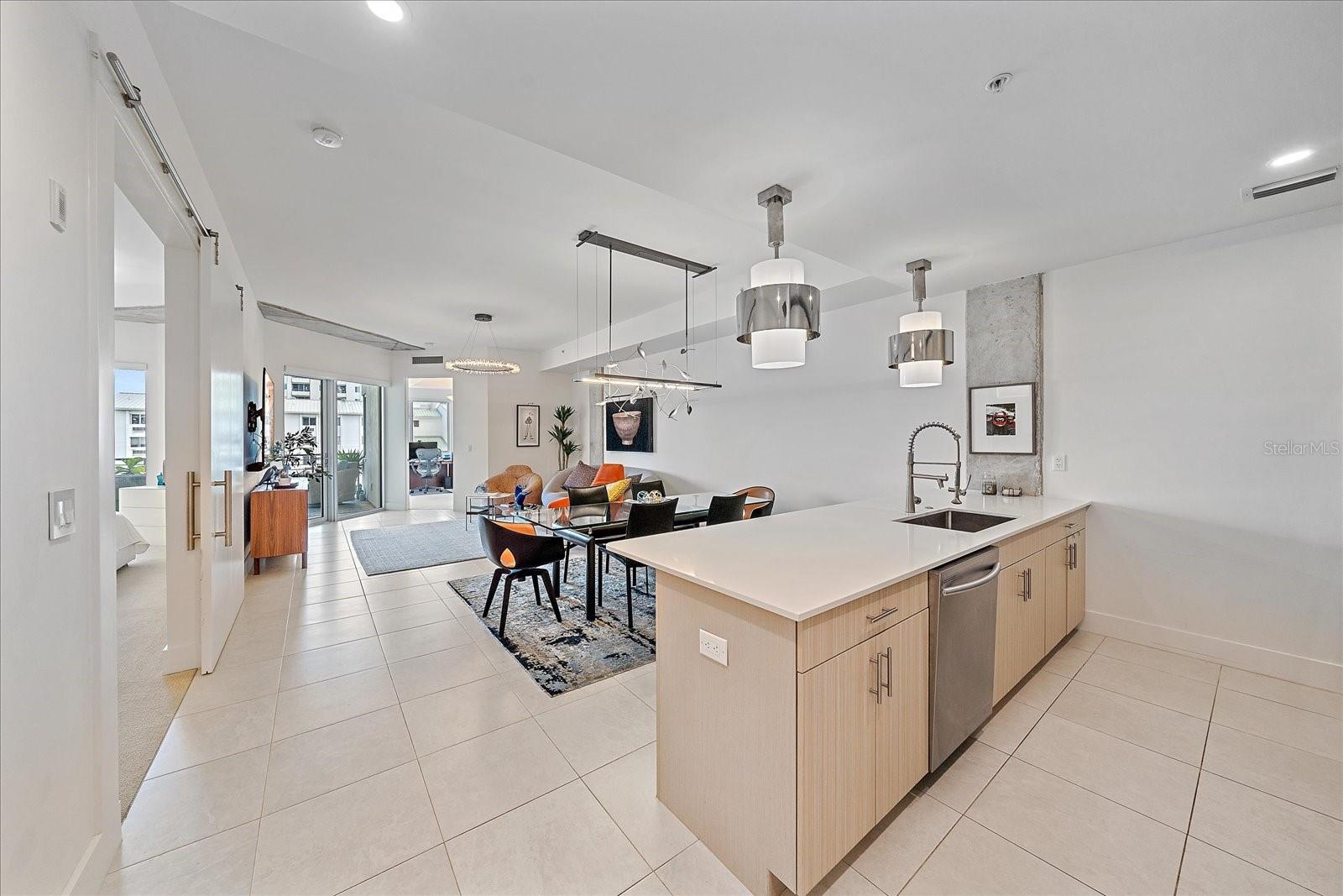 332 COCOANUT CONDOMINIUM - Residential