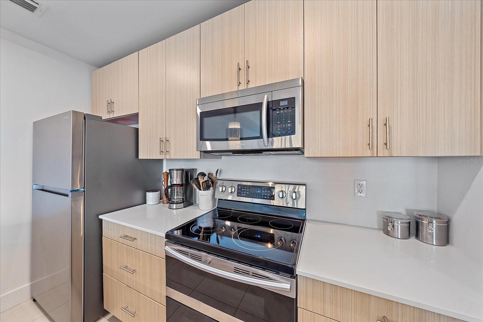 332 COCOANUT CONDOMINIUM - Residential