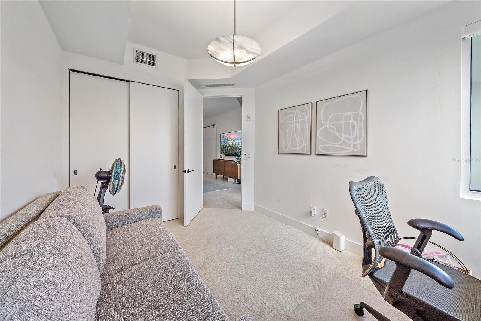 332 COCOANUT CONDOMINIUM - Residential
