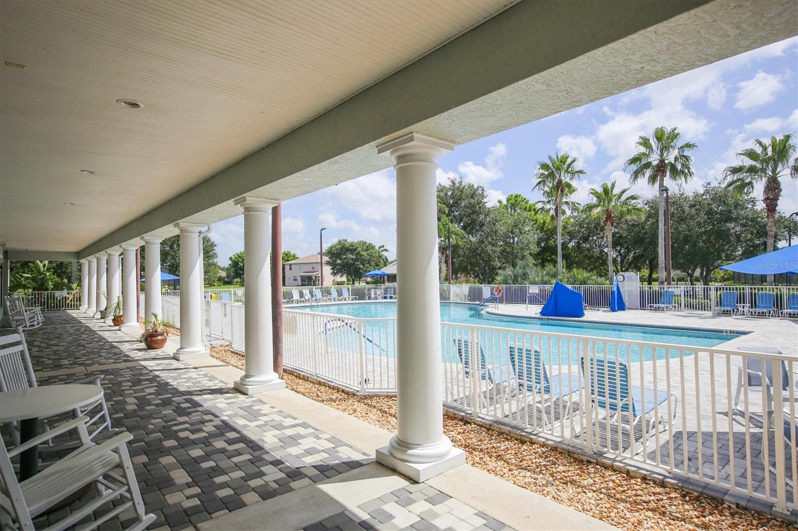 TOWNS AT LAKESIDE - Residential