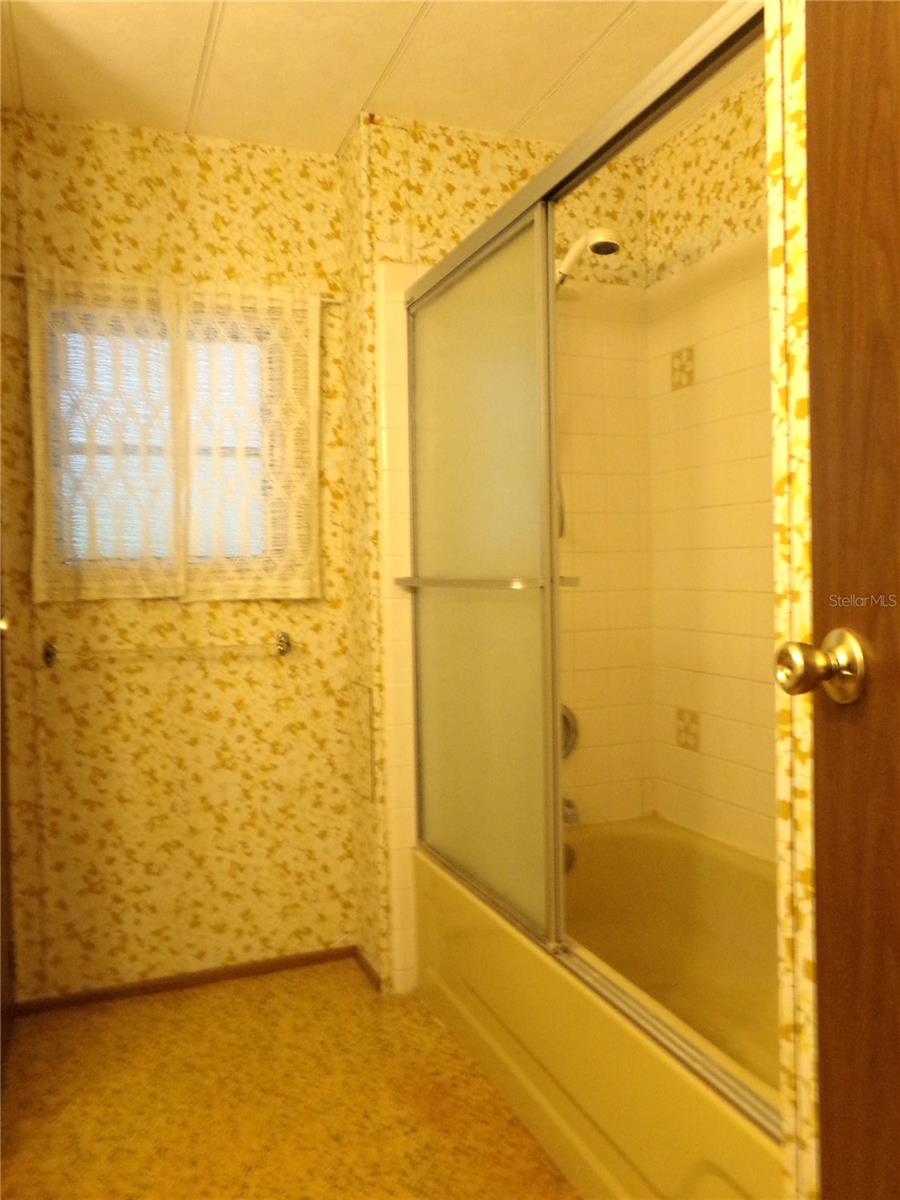 CROOM-A-COOCHEE ESTATES - Residential