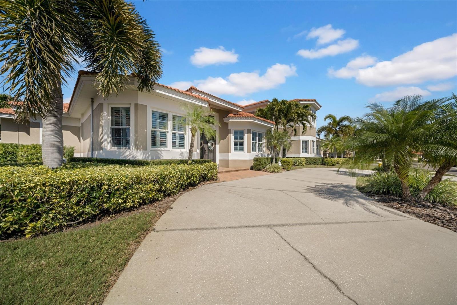 THURSTON GROVES - Residential