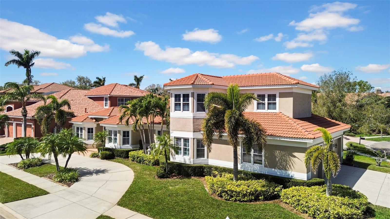 THURSTON GROVES - Residential