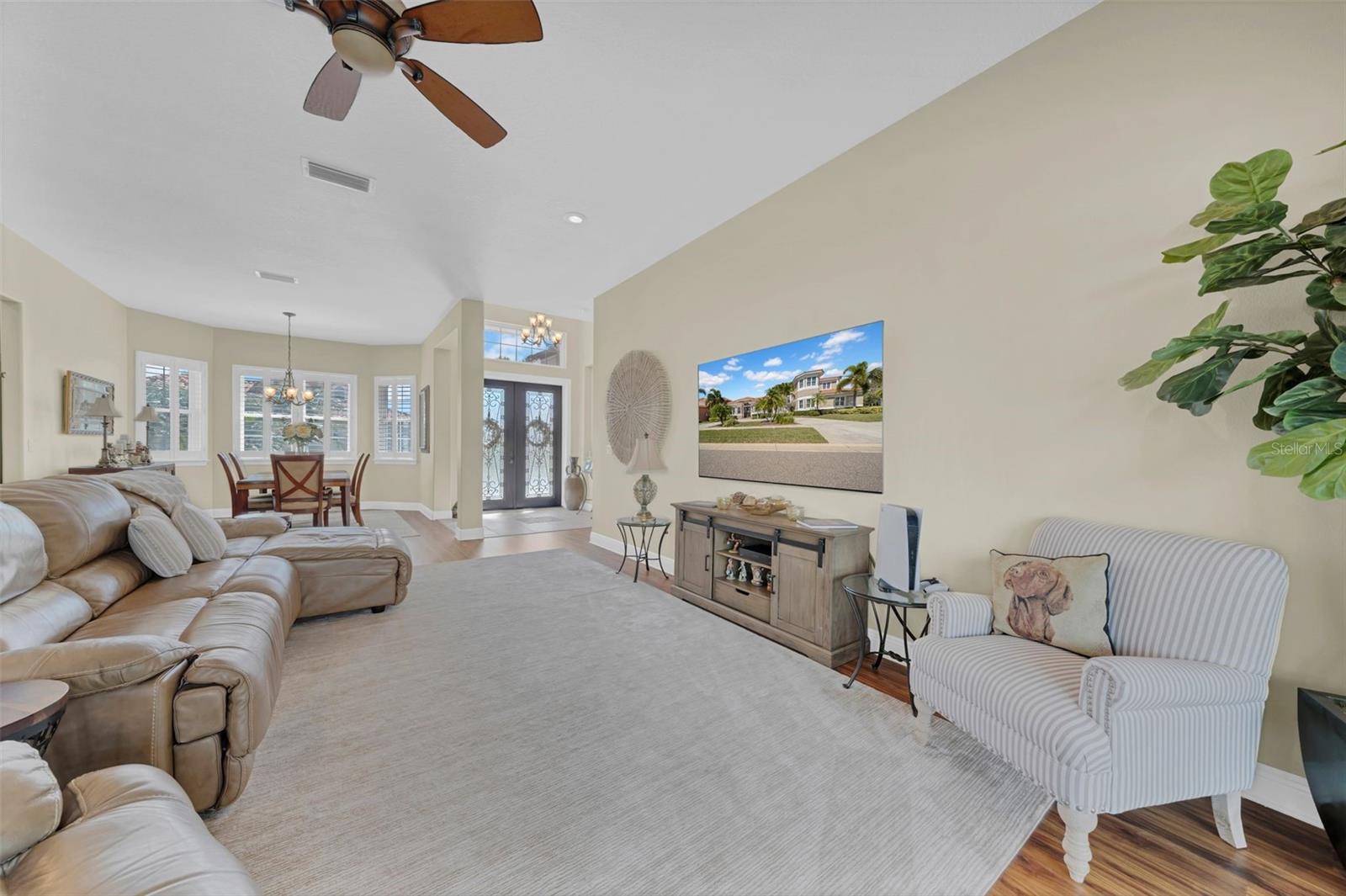 THURSTON GROVES - Residential