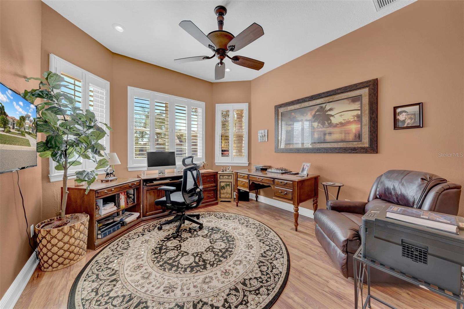 THURSTON GROVES - Residential