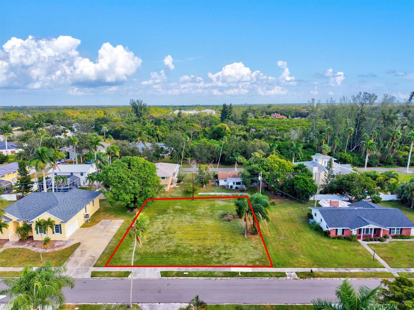 BAYVIEW GROVE - Land