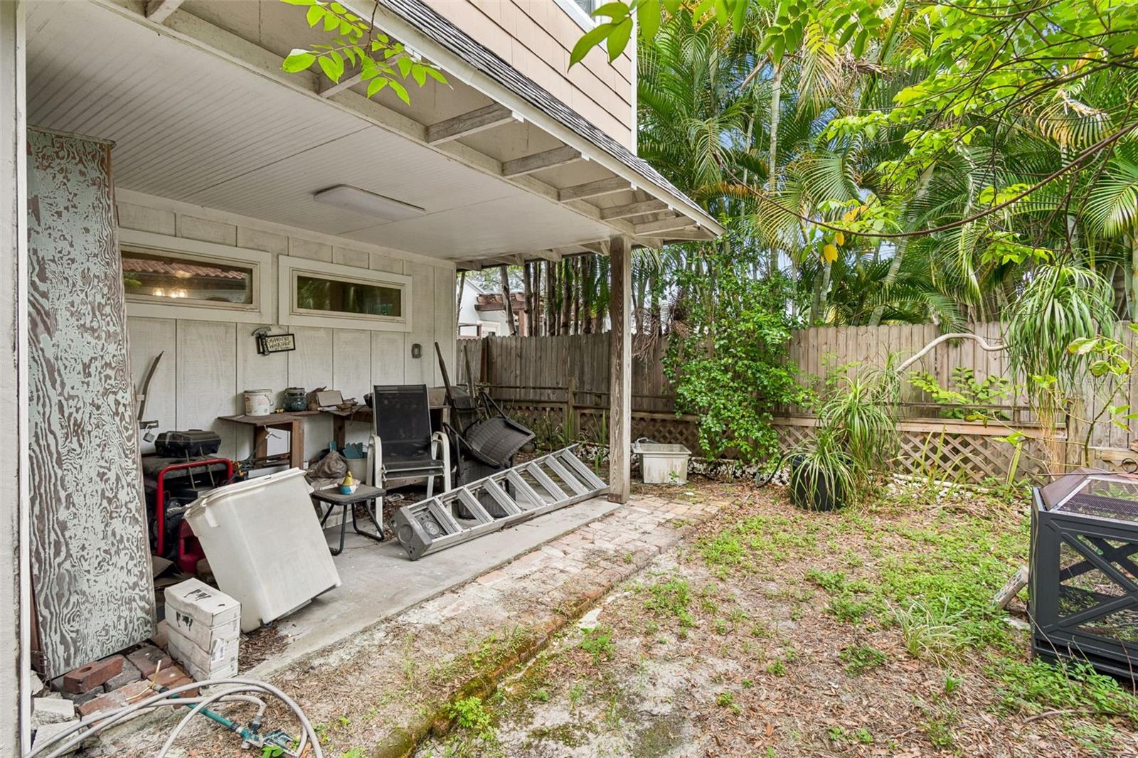 DAVIS ISLANDS PB10 PG52 TO 57 - Residential