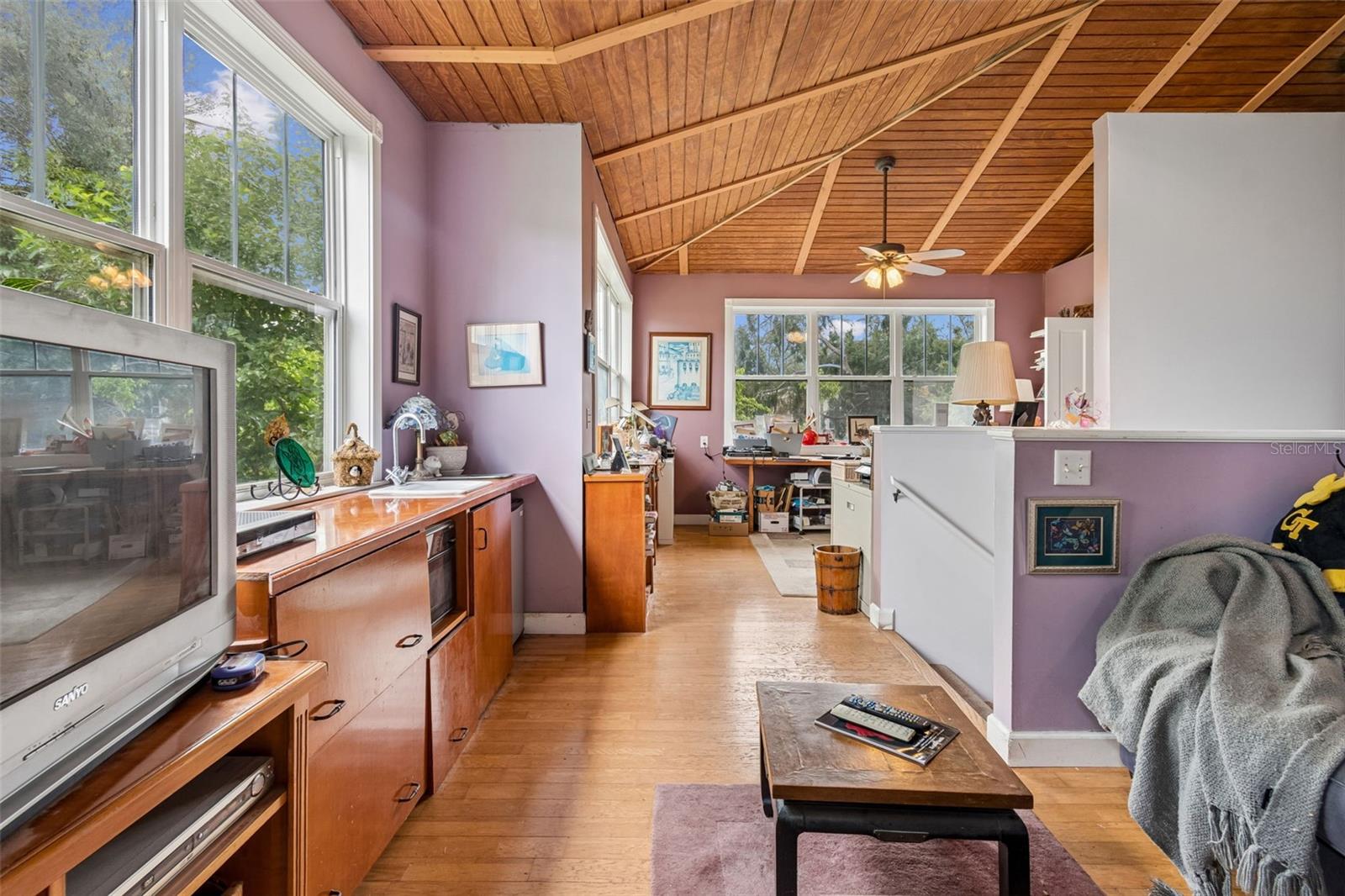 DAVIS ISLANDS PB10 PG52 TO 57 - Residential