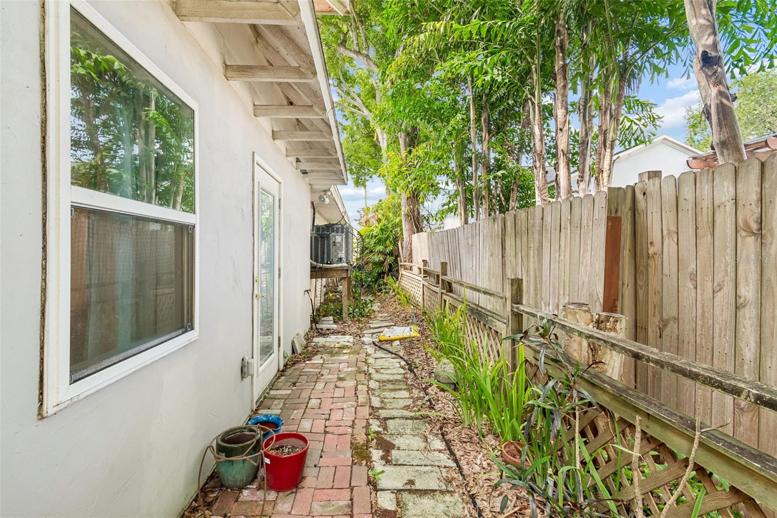 DAVIS ISLANDS PB10 PG52 TO 57 - Residential