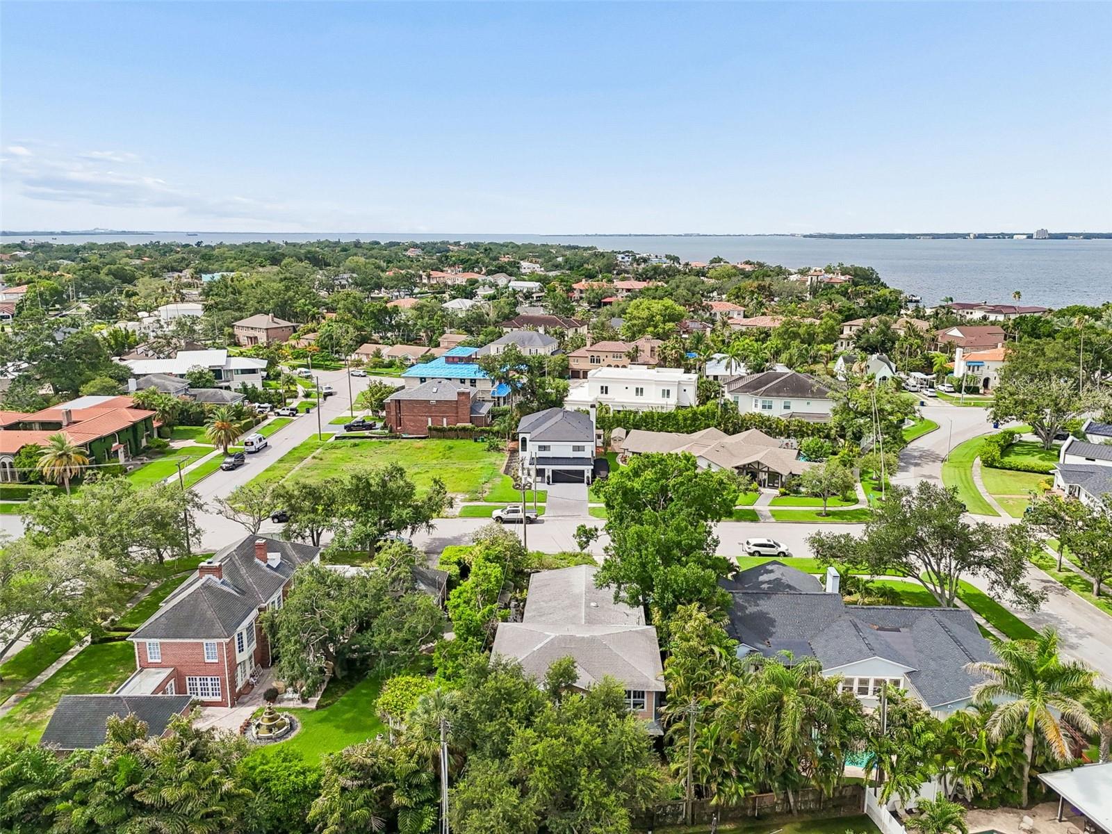 DAVIS ISLANDS PB10 PG52 TO 57 - Residential