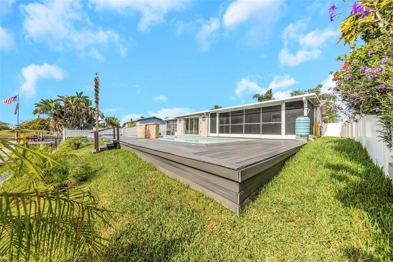 LEISURE BEACH - Residential