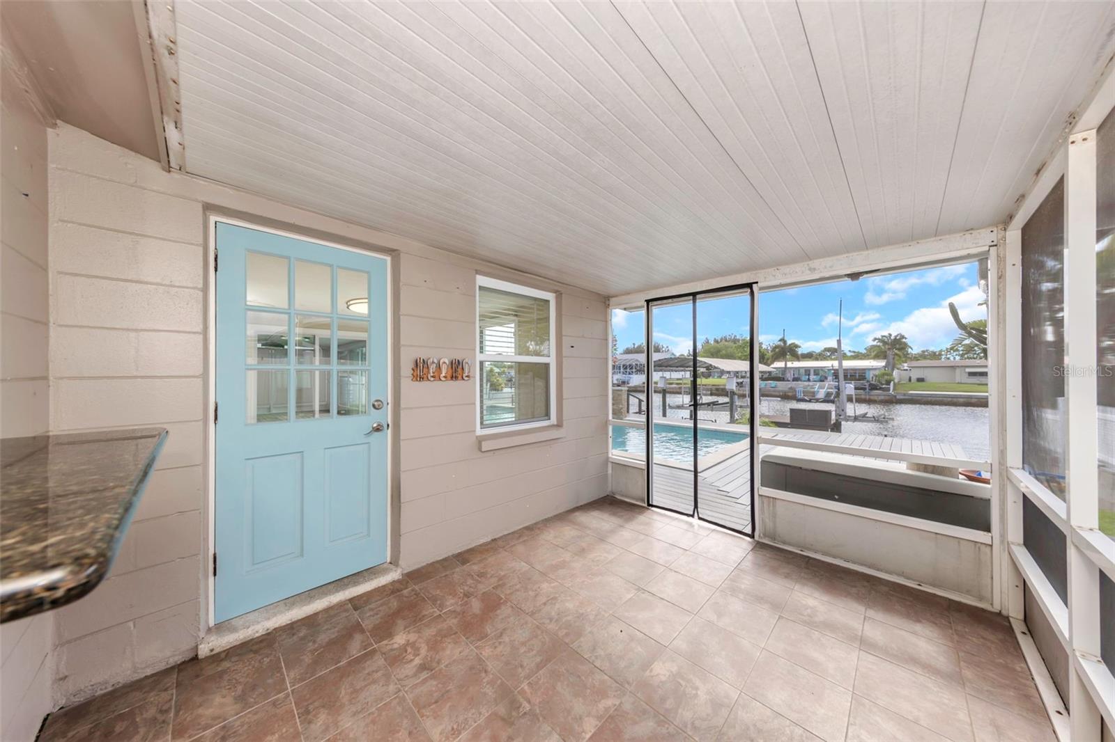 LEISURE BEACH - Residential