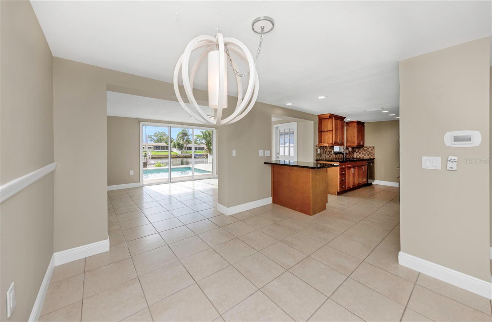 LEISURE BEACH - Residential