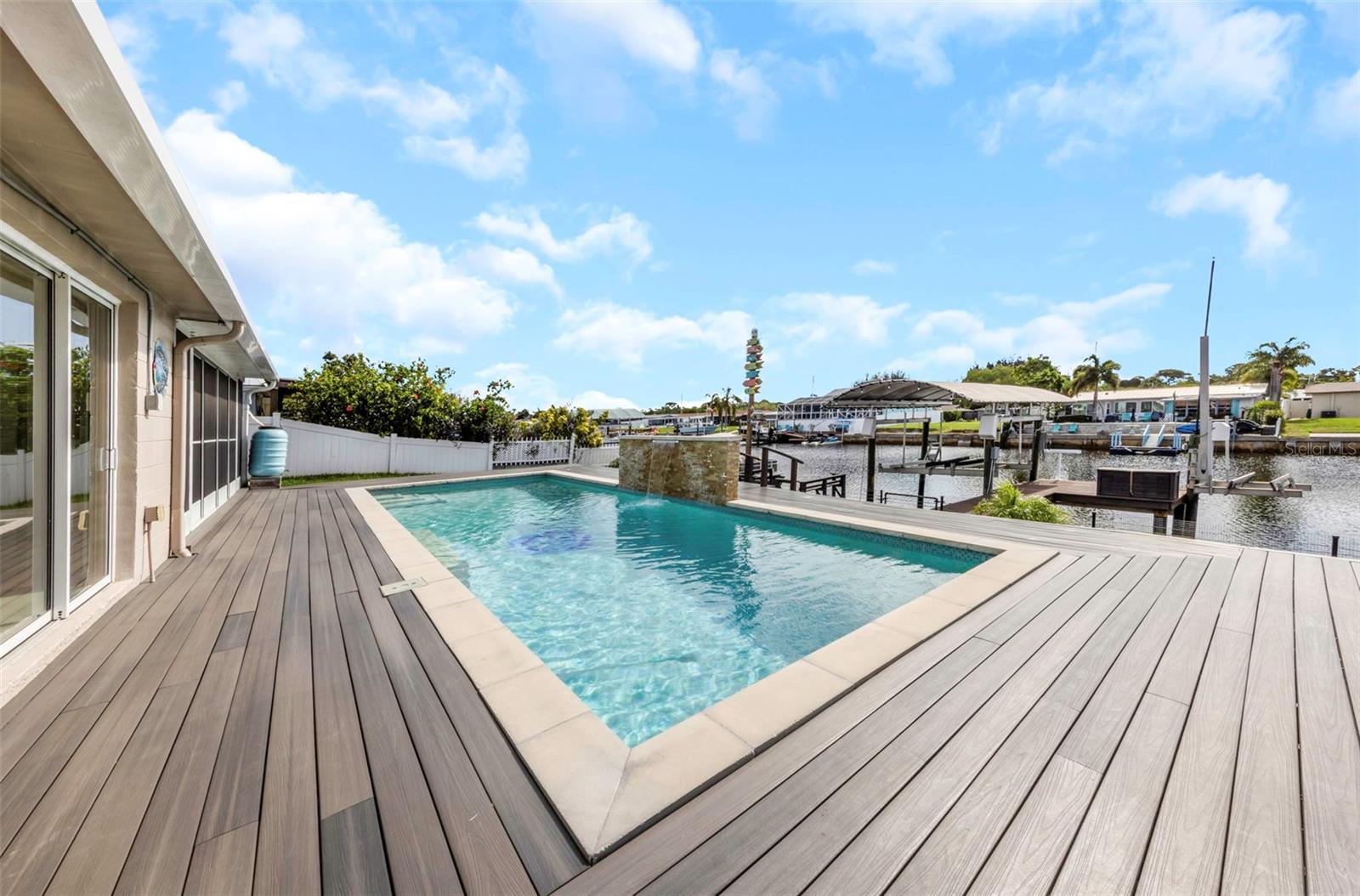 LEISURE BEACH - Residential