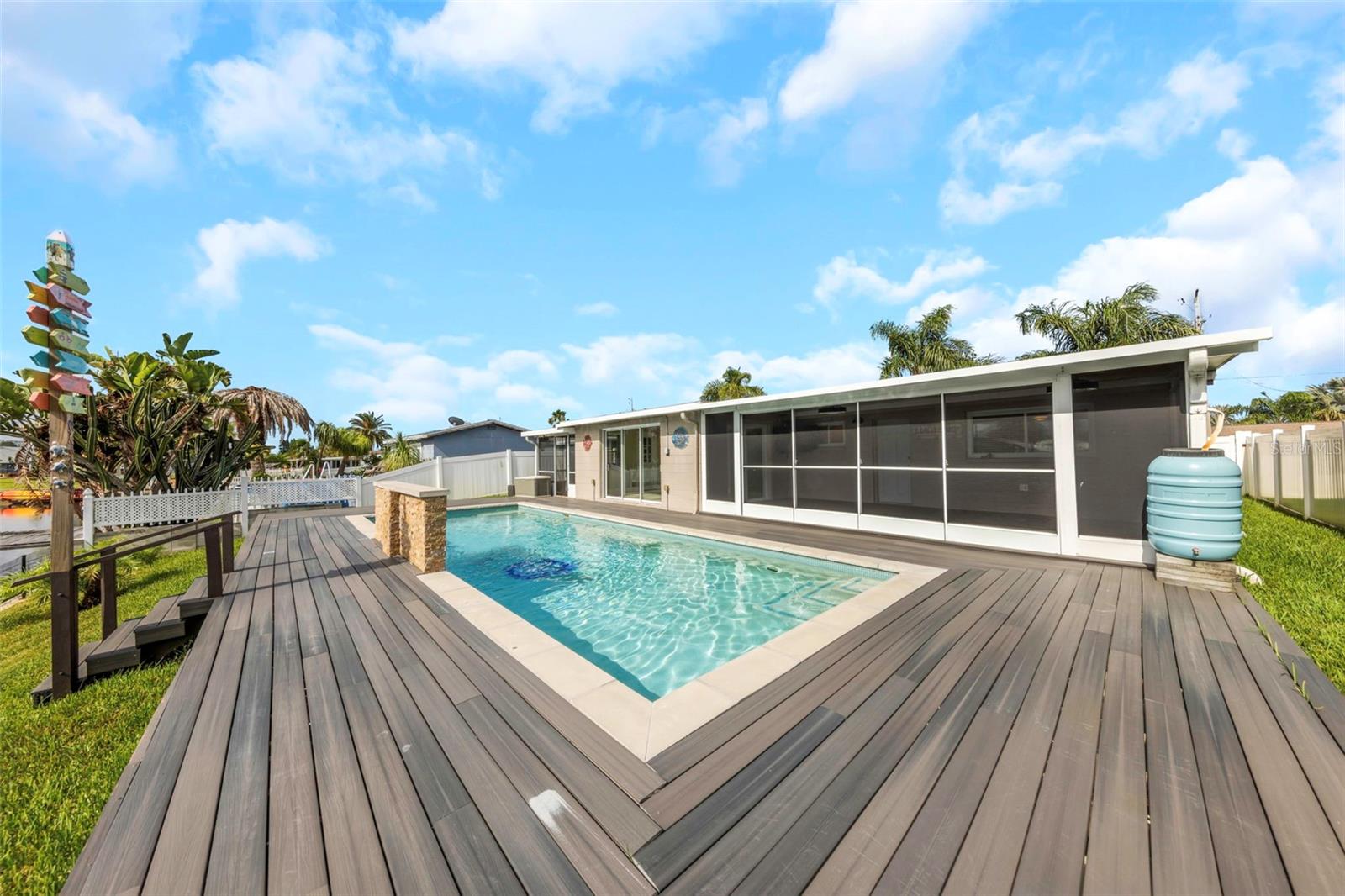 LEISURE BEACH - Residential