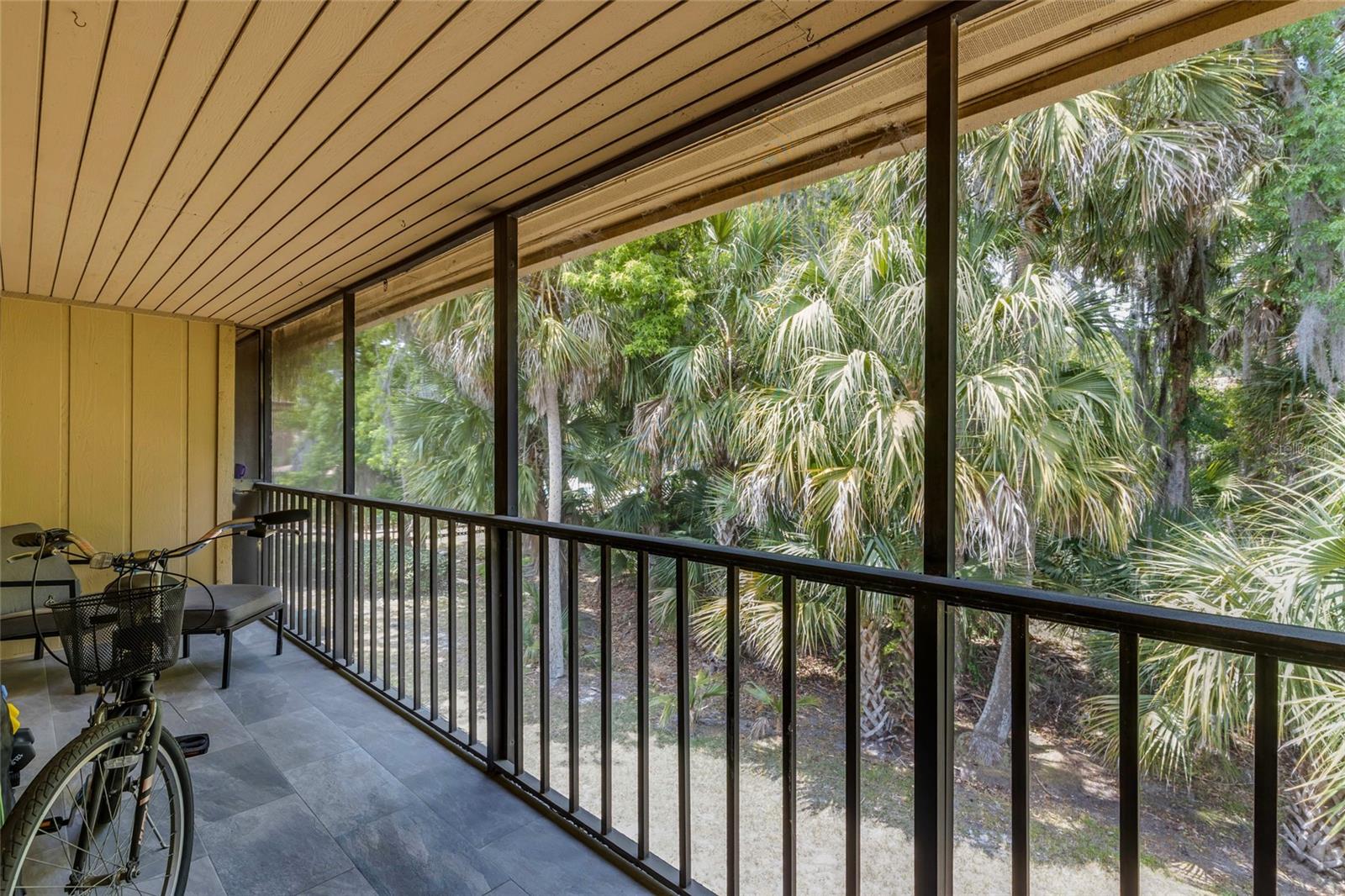 LAKESIDE CONDO APTS - Residential