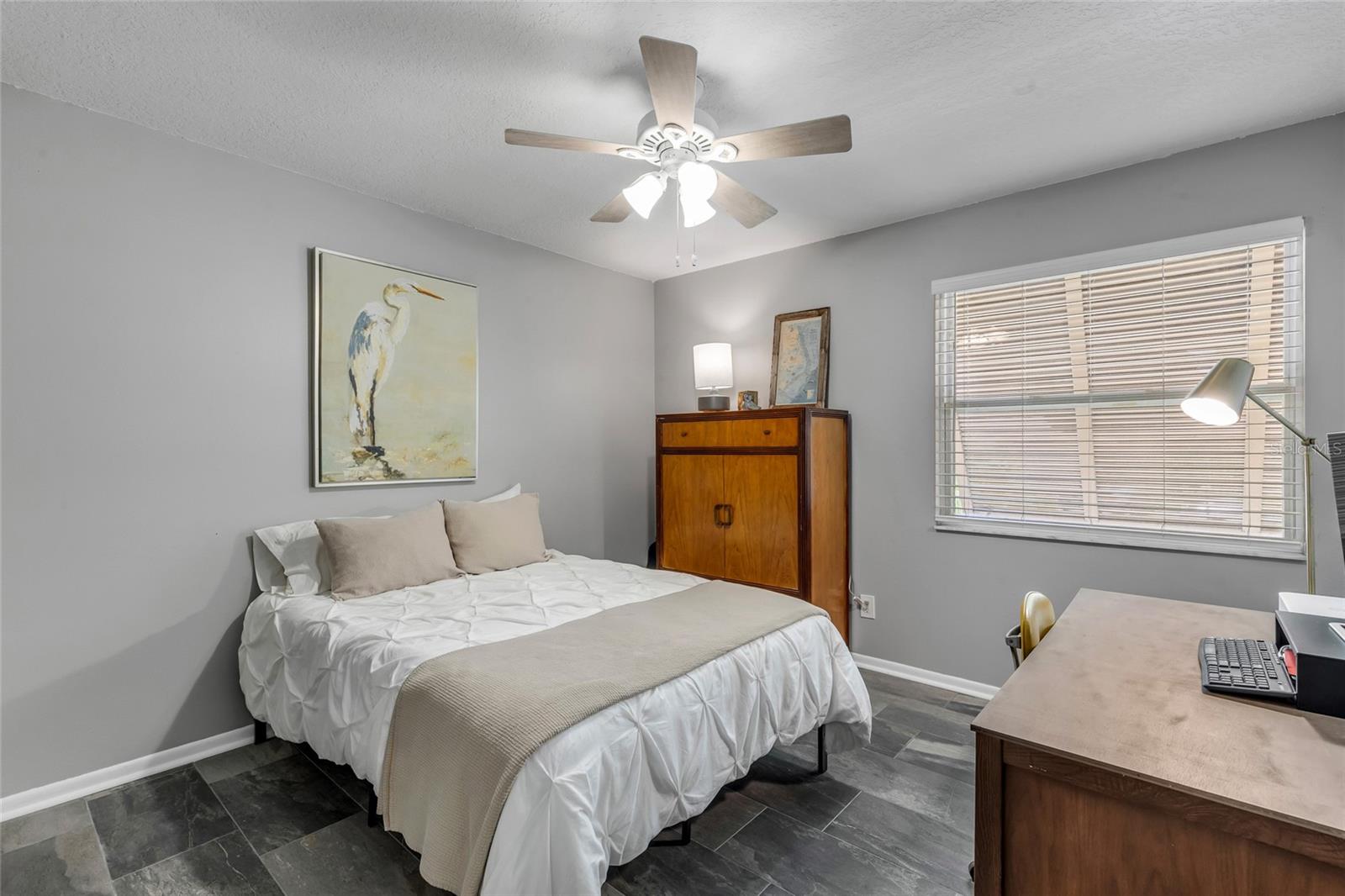 LAKESIDE CONDO APTS - Residential