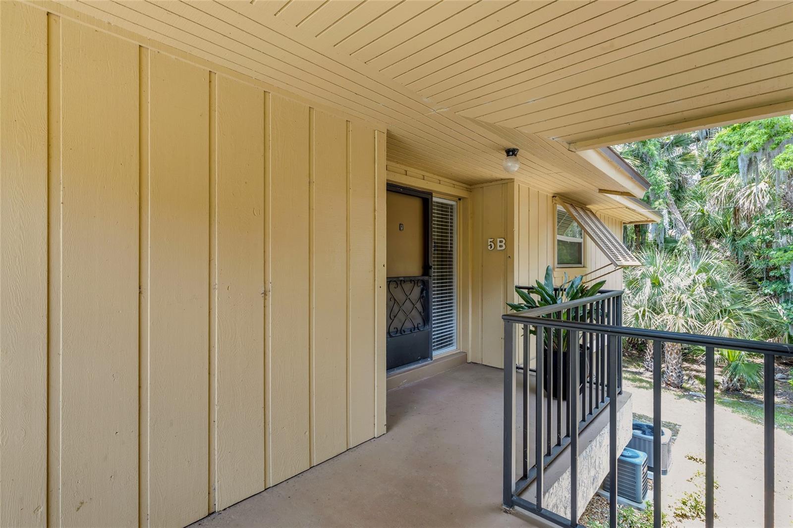 LAKESIDE CONDO APTS - Residential