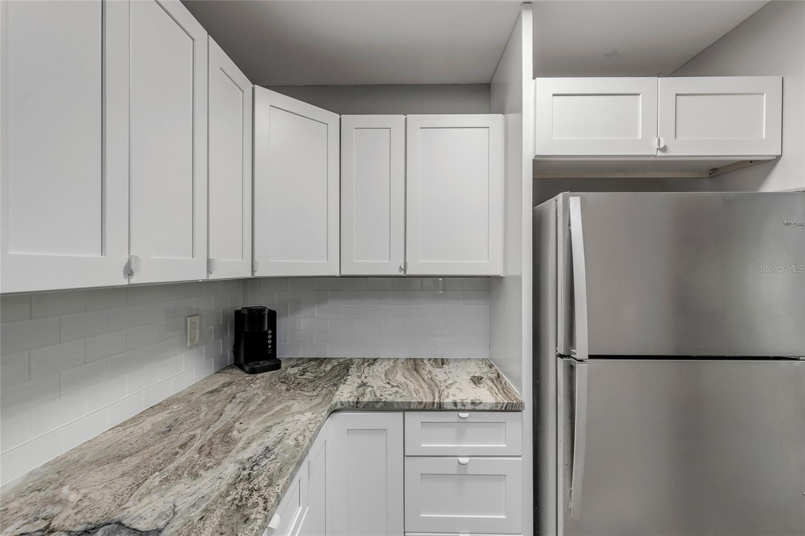 LAKESIDE CONDO APTS - Residential