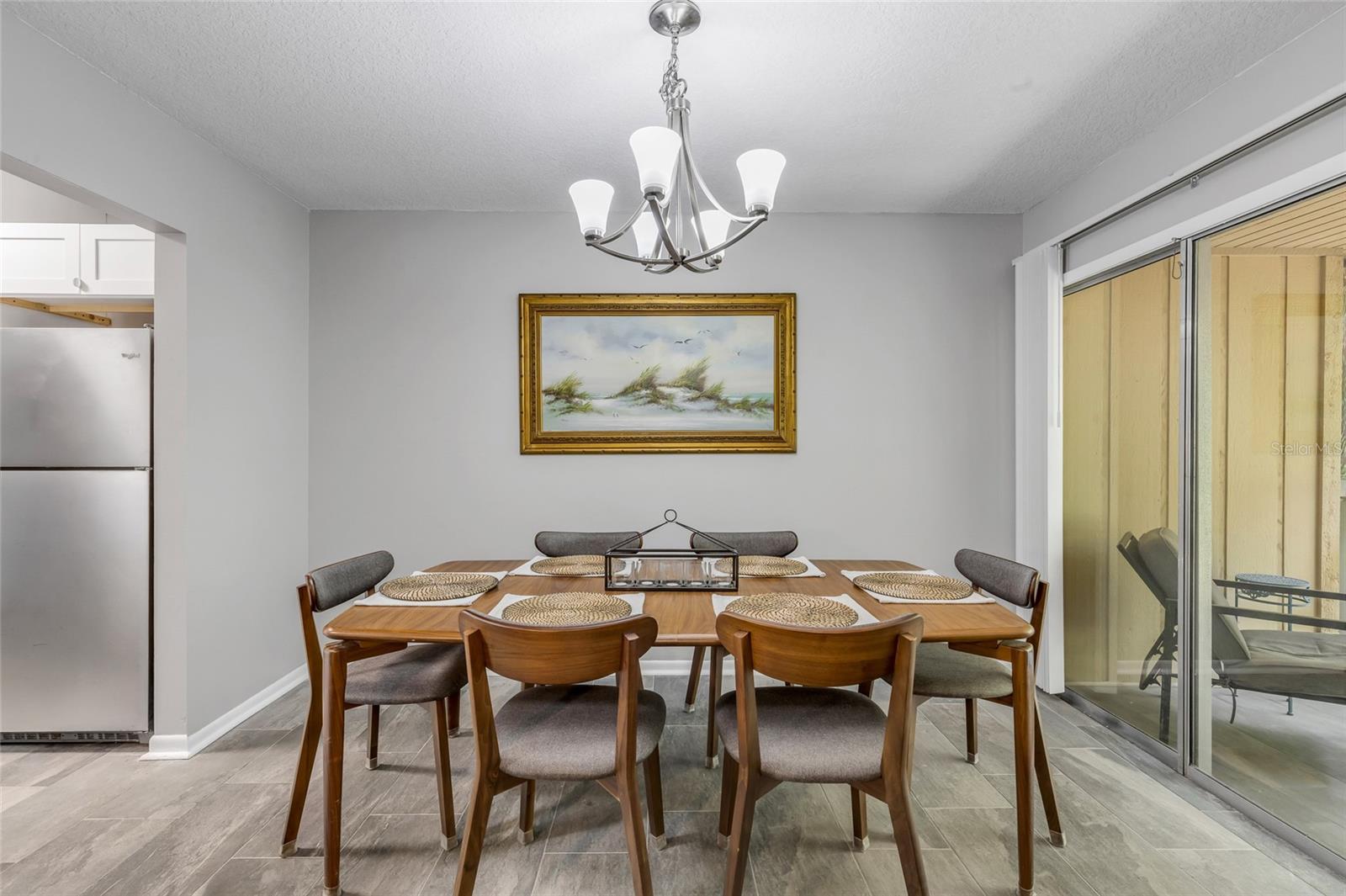 LAKESIDE CONDO APTS - Residential